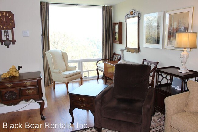 Building Photo - 1 br, 1 bath House - 647 Town Mountain Roa...