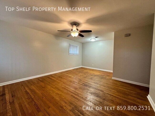 Building Photo - 3 Bedroom with Extra Bonus Room!