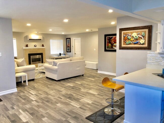 Fully Furnished Home - 1057 Shamrock Dr