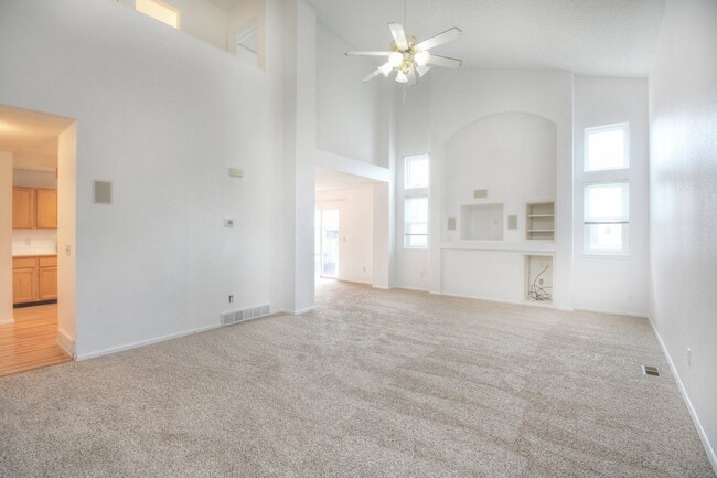 Photo - 2024 Hibbard Ln House