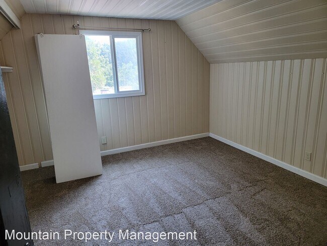 Building Photo - 3 br, 2 bath House - 23379 Crestline Rd