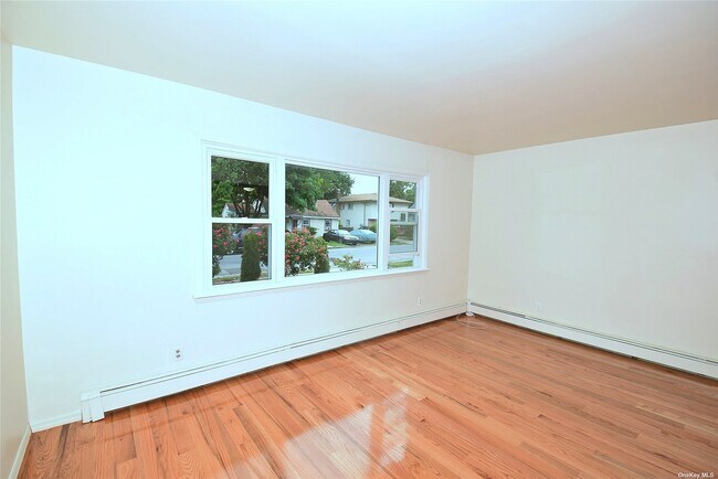 Building Photo - 226 Hopper St