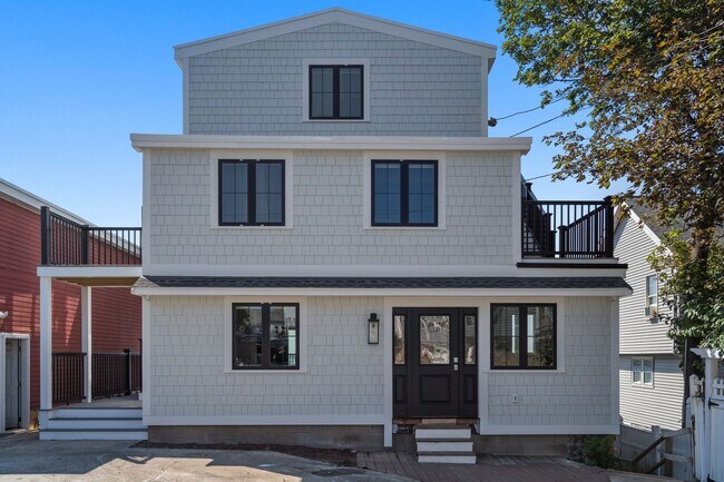 Building Photo - Newly Renovated - Ocean Views - Laundry - Parking - Fire Pit
