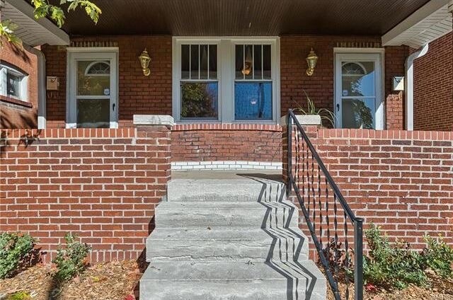 Primary Photo - 6251 Magnolia Ave