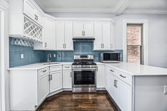 Building Photo - 2606 Palisade Ave
