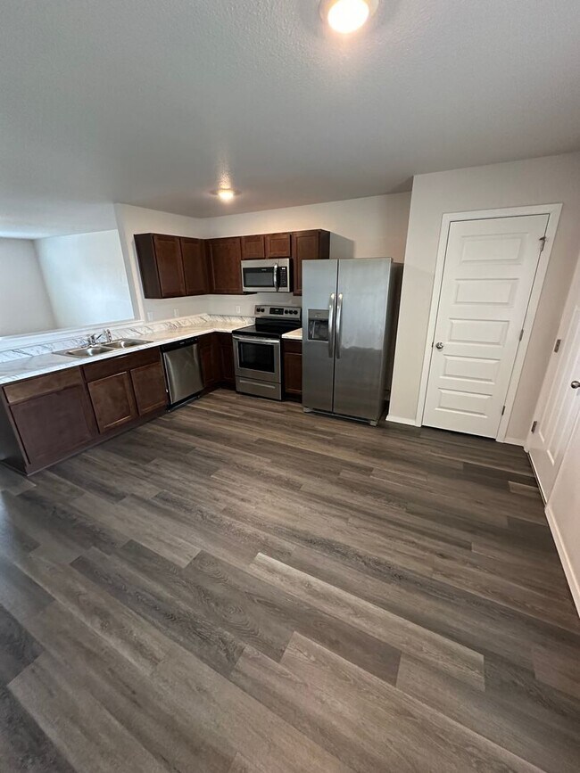 Foto del edificio - AVAILABLE NOW | Pet-Friendly 3 Bed, 2 Bath Home in Siloam Springs