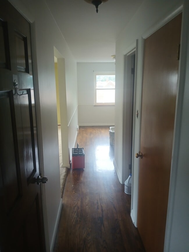 Building Photo - 4233 Century Ln