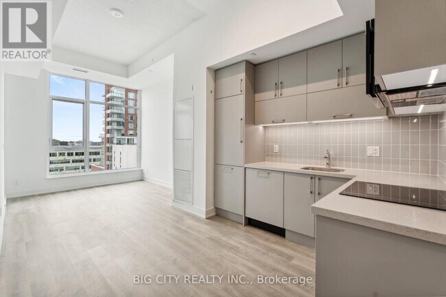 Building Photo - 38-838 Andre de Grasse St