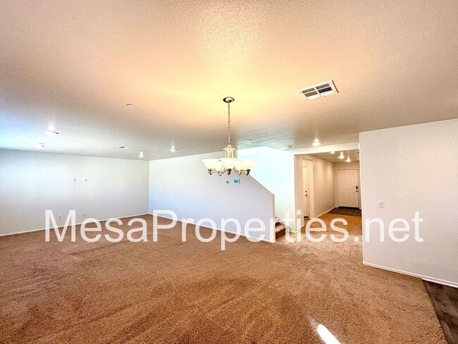 Building Photo - 14173 Mustang Cir