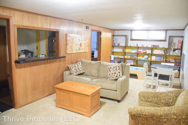 Building Photo - 2712 Arrowhead Dr
