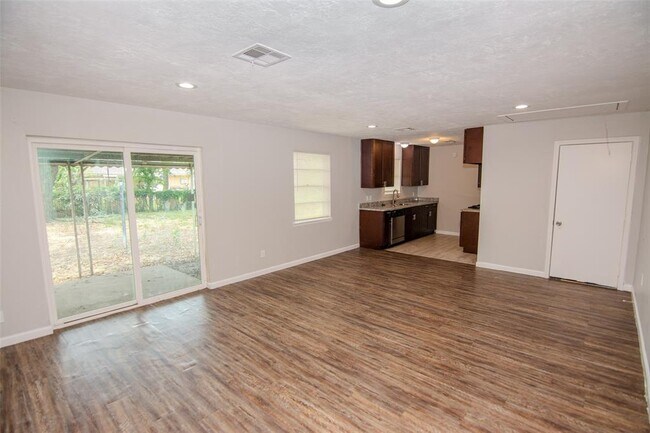 Building Photo - 5211 Ridgestone St