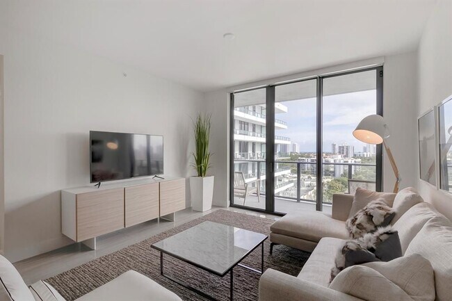 Foto del edificio - 2960 NE 207th St