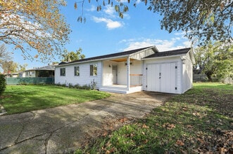 Building Photo - 19367 Lucille St