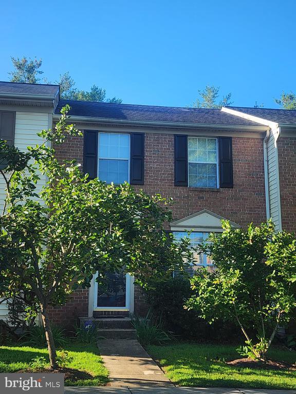 Building Photo - 8624 Quaker Brothers Dr