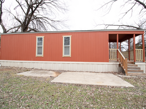 Building Photo - 3508 N Douglas Blvd