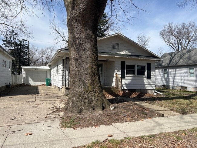 Foto del edificio - 2 Bedroom, 1 Bath home with 1 car garage