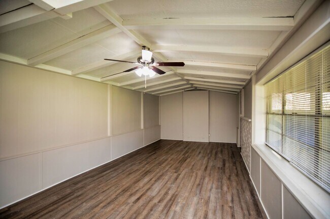Foto del edificio - ** 4 Bed 2 Bath Located in Prattville ** C...