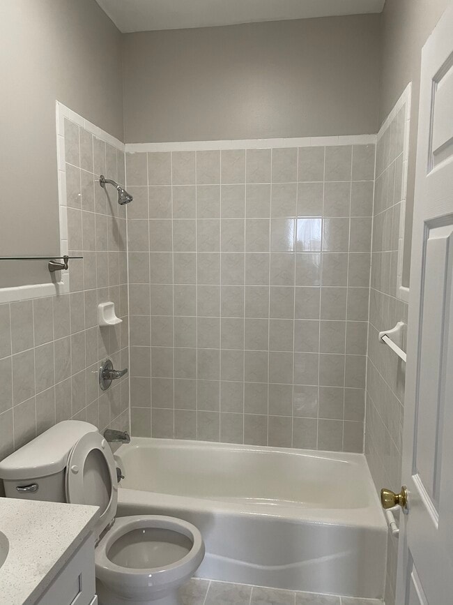 Updated bathroom - 1306 New York Ave