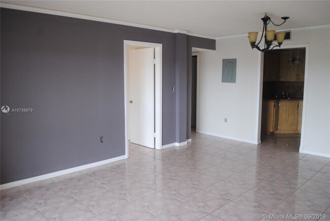 Building Photo - 1300 SW 122nd Ave