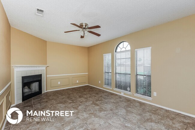 Foto del edificio - 645 Lemon Dr