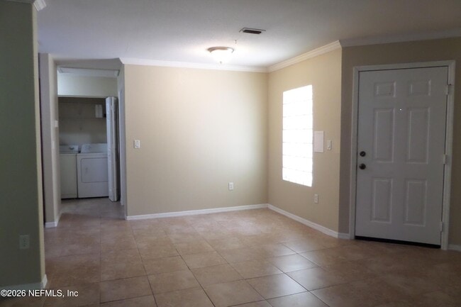 Building Photo - 10150 Belle Rive Blvd