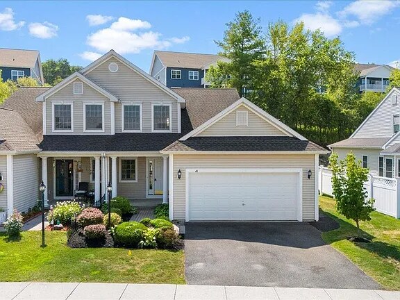 Foto del edificio - 48 Lori Jean Pl