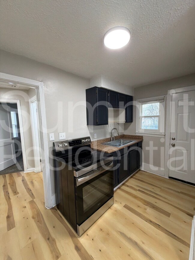 Foto del edificio - 3005 Linwood Ave