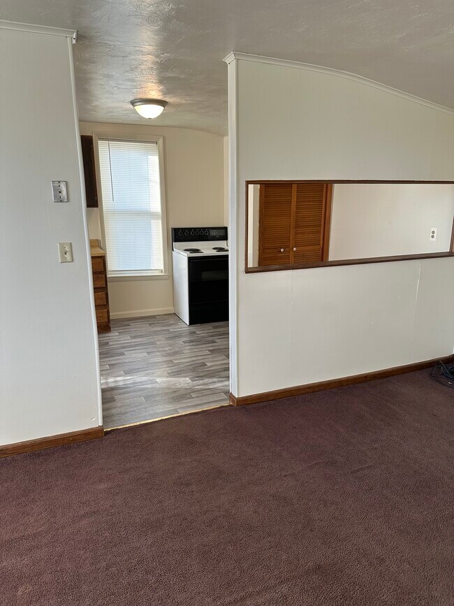 Foto del edificio - 12-10 Church St