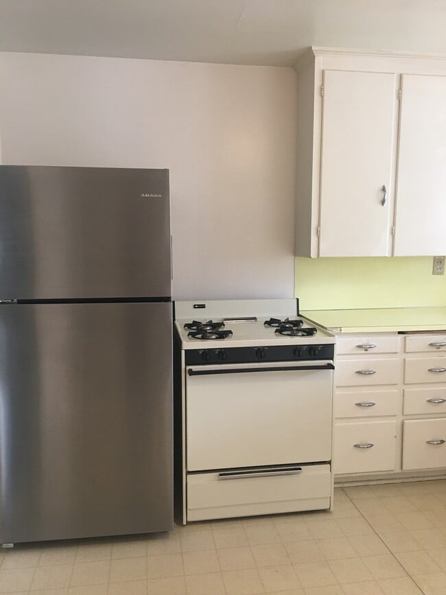 Building Photo - 318 NW 15th St