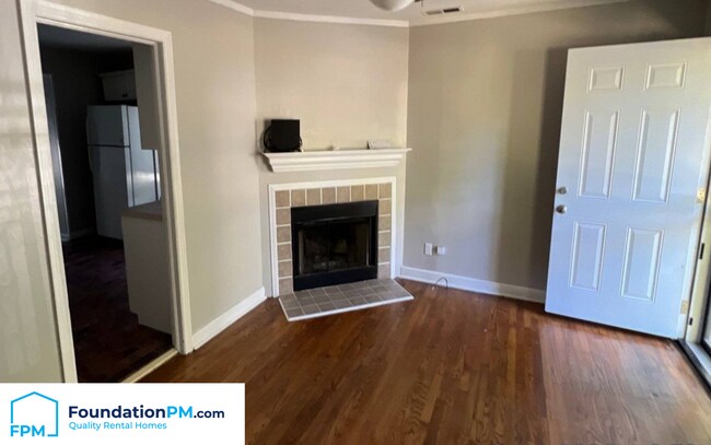 Foto del edificio - 3165 Hopkins Ave