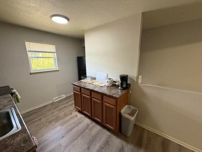 Foto del edificio - 207 Wheaton Ct