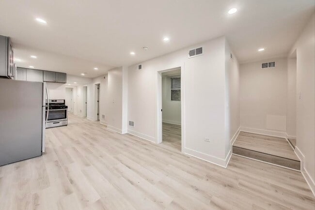 Foto del edificio - 1437 W Oakdale Ave
