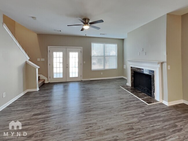 Foto del edificio - 3316 Fernview Dr