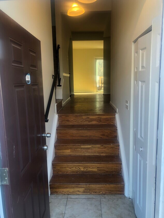 Foto principal - 14203 Castle Blvd