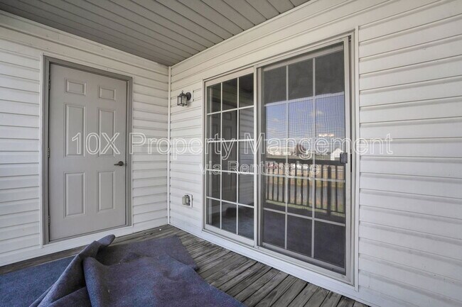 Foto del edificio - 705 Hidden Springs Dr