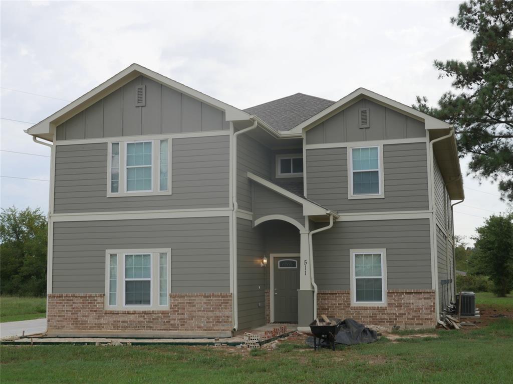 511 Dahlia St, Waller, TX 77484 Room for Rent in Waller, TX