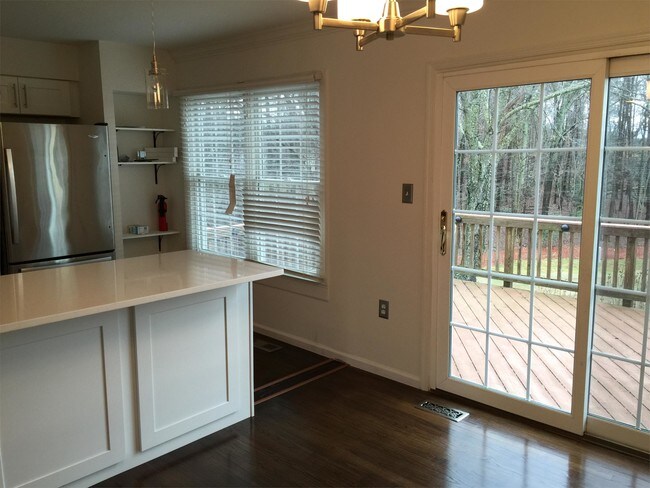 Foto del edificio - 10251 Eagle Nest Ct