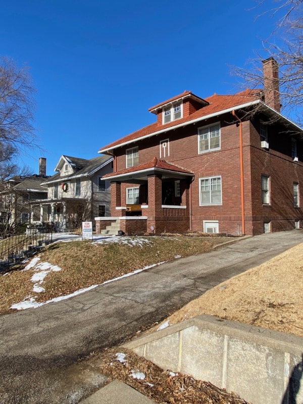 Foto principal - 4816 Chicago St