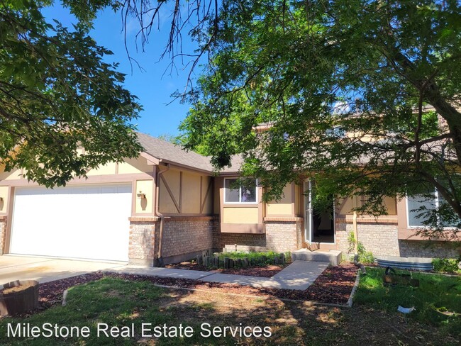 Building Photo - 4 br, 3 bath House - 1830 Seven Arrow Drive