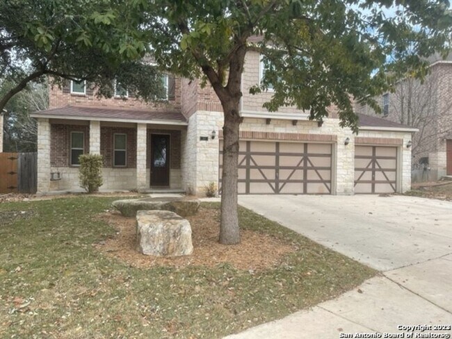 Building Photo - 4 Bedroom/2.5 Bathroom Home in the Trails ...