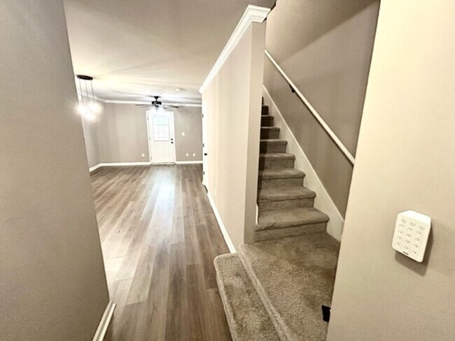 Foto del edificio - Newly Remodeled Condo/Townhouse!