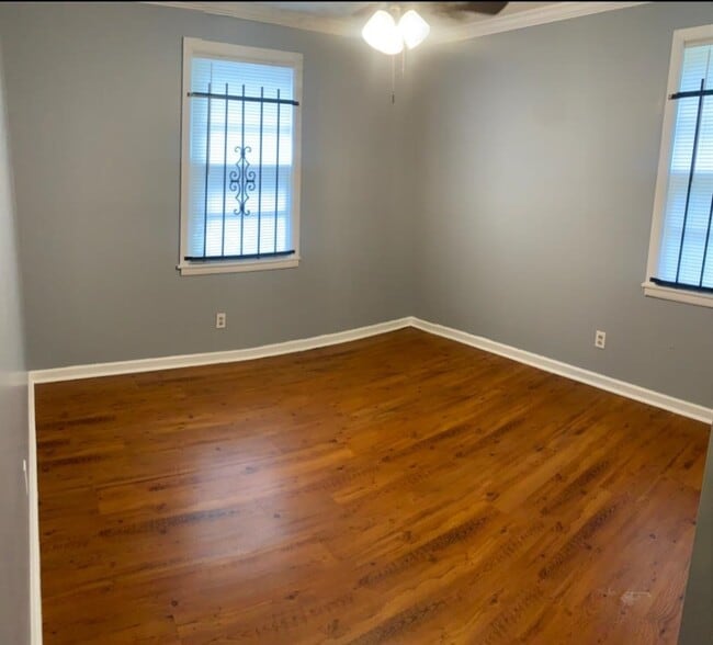 Building Photo - 2666 Carnes Ave