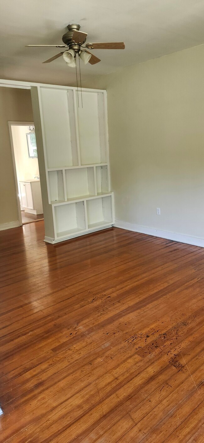 Foto del edificio - 20503 Southlawn Ave