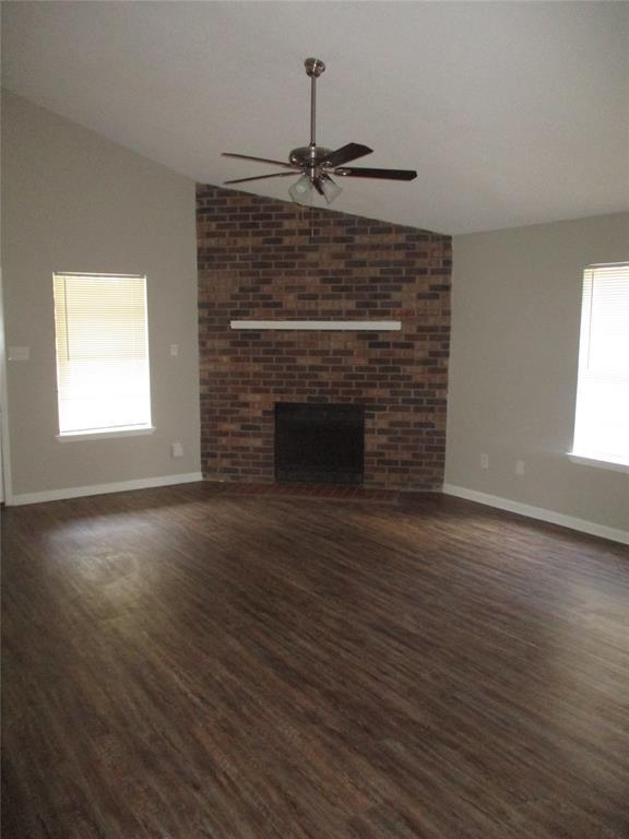 Building Photo - 1700 Tyler Ln