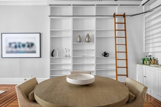 Foto del edificio - 24 E 11th St