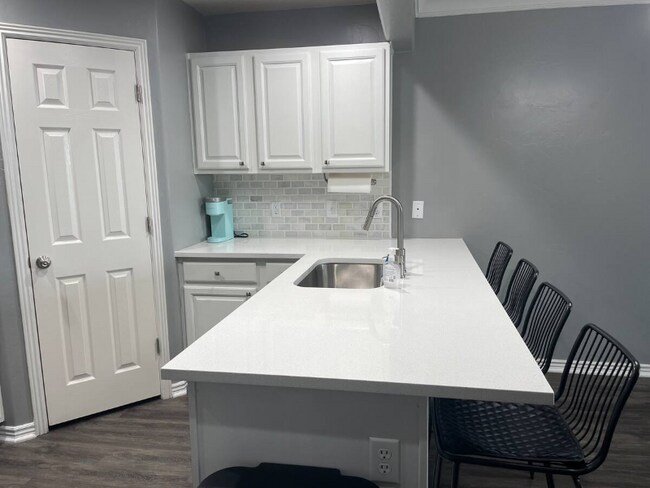 Building Photo - 1251 Cattail Dr