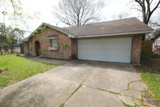 Building Photo - 7623 Alperton Dr