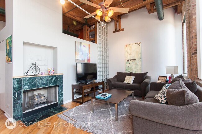 Foto del edificio - 2 bedroom in Chicago IL 60647