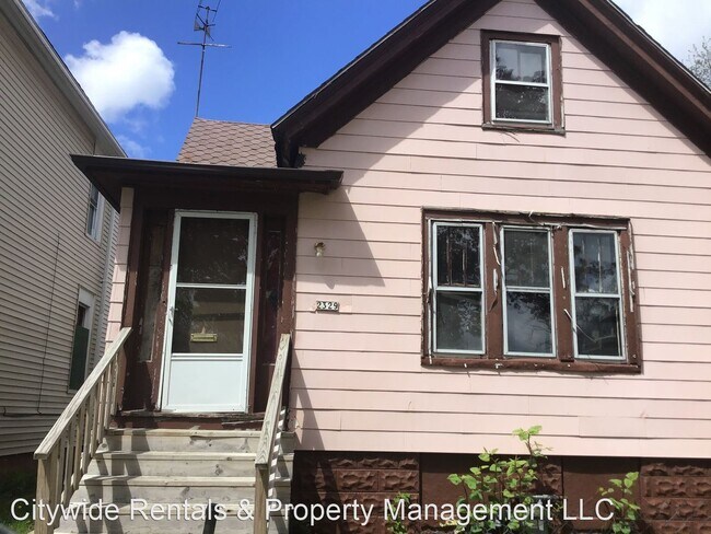 Building Photo - 3 br, 1.5 bath House - 2329 N 15th St.