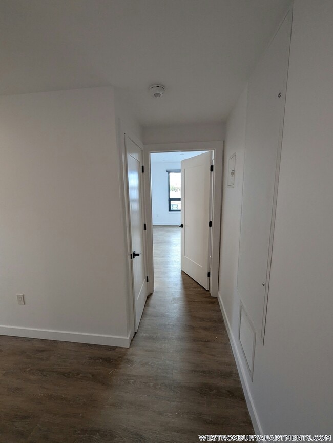 Building Photo - 199 Gardner St